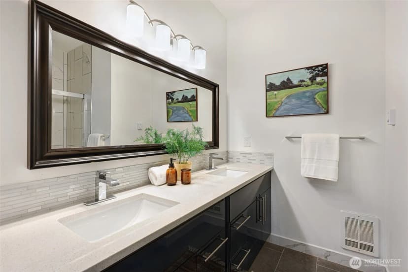 Property photo for 11014 Cornell Avenue S, Seattle photo 27