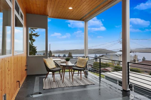 Property photo for 11014 Cornell Avenue S, Seattle photo 5