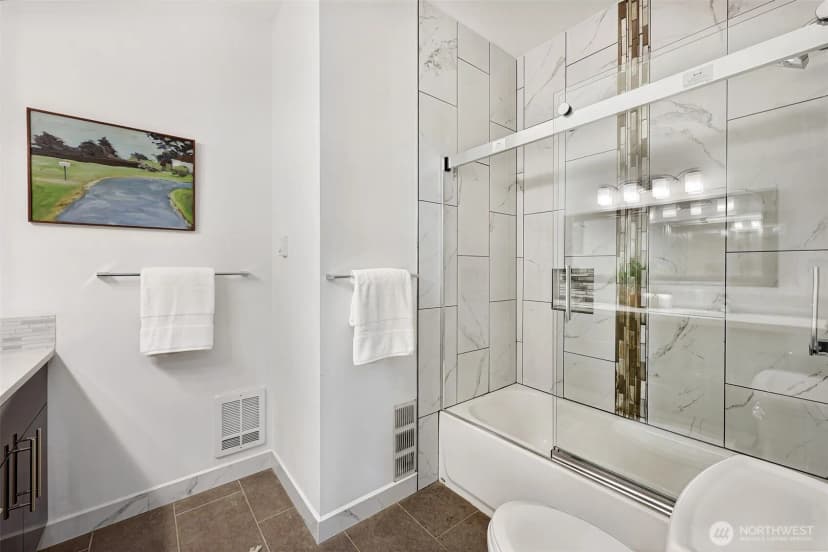 Property photo for 11014 Cornell Avenue S, Seattle photo 28