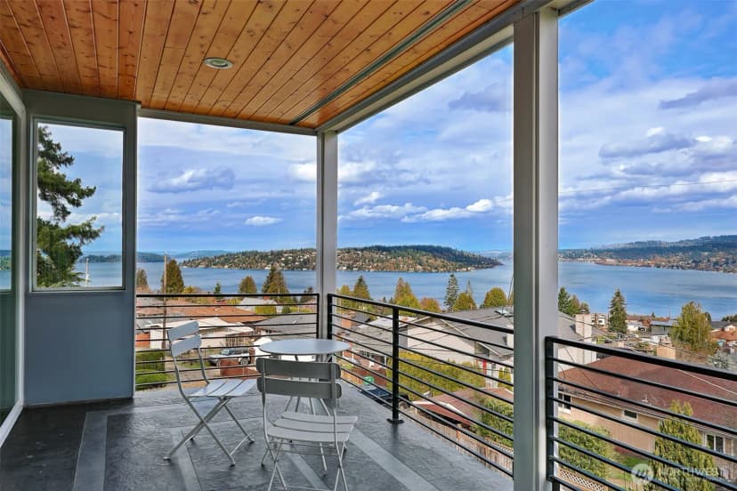 Property photo for 11014 Cornell Avenue S, Seattle photo 19