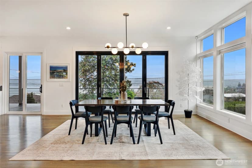 Property photo for 11014 Cornell Avenue S, Seattle photo 10