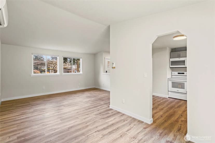 Property photo for 17218 12th Avenue E, Spanaway photo 11