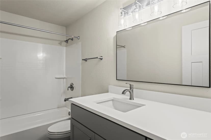 Property photo for 17218 12th Avenue E, Spanaway photo 9