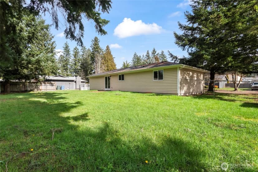 Property photo for 17218 12th Avenue E, Spanaway photo 18