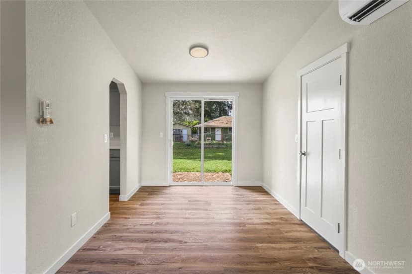 Property photo for 17218 12th Avenue E, Spanaway photo 10
