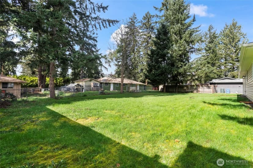 Property photo for 17218 12th Avenue E, Spanaway photo 19