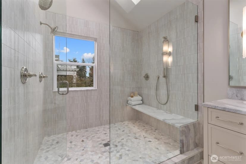 Property photo for 1427 Woodrow Place E, Seattle photo 21