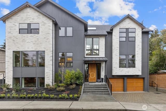 Property photo for 1427 Woodrow Place E, Seattle