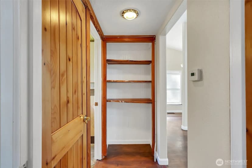 Property photo for 13722 Interlake Avenue N, Seattle photo 25