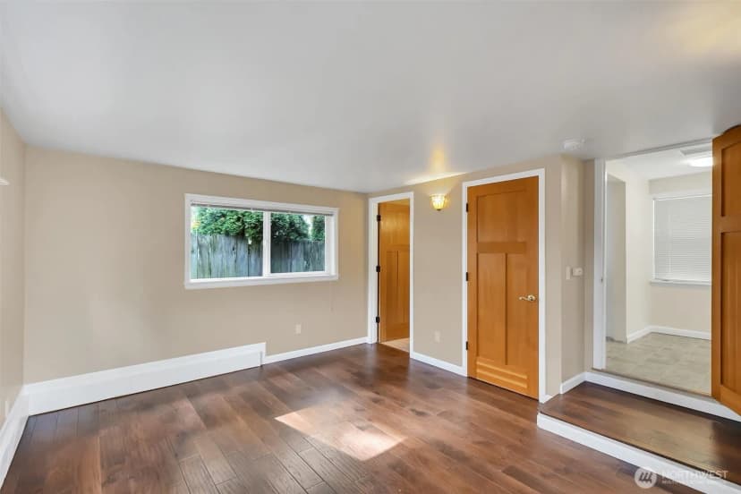 Property photo for 13722 Interlake Avenue N, Seattle photo 19