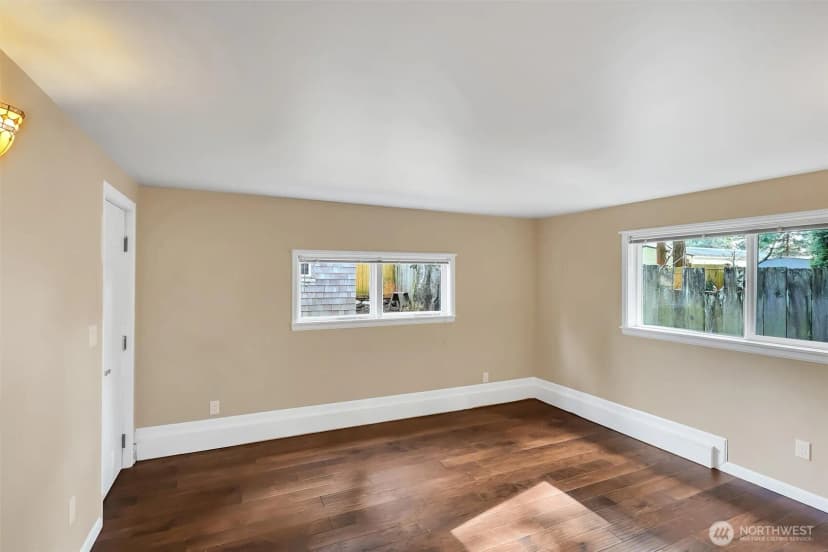 Property photo for 13722 Interlake Avenue N, Seattle photo 18