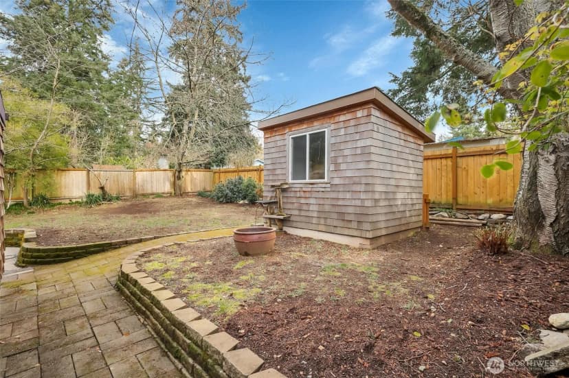 Property photo for 13722 Interlake Avenue N, Seattle photo 29