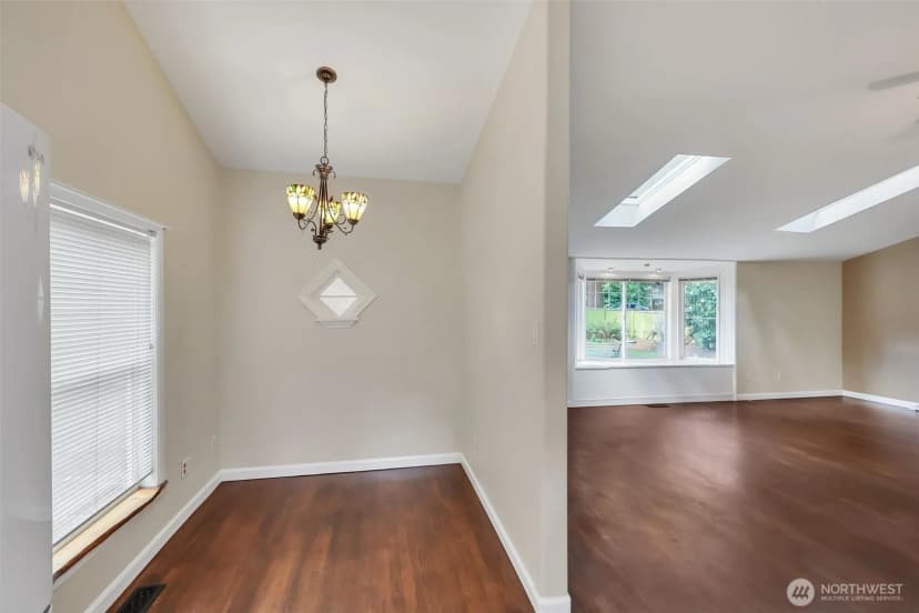 Property photo for 13722 Interlake Avenue N, Seattle photo 10