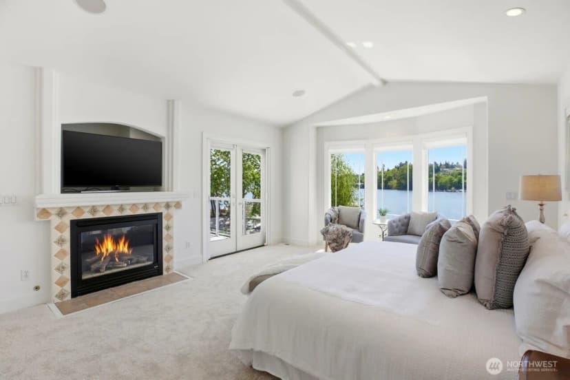 Property photo for 8696 Island Drive S, Seattle photo 22
