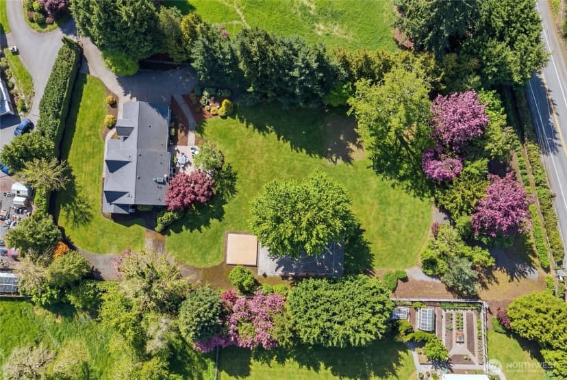 Property photo for 13205 218th Avenue Ne, Woodinville photo 40