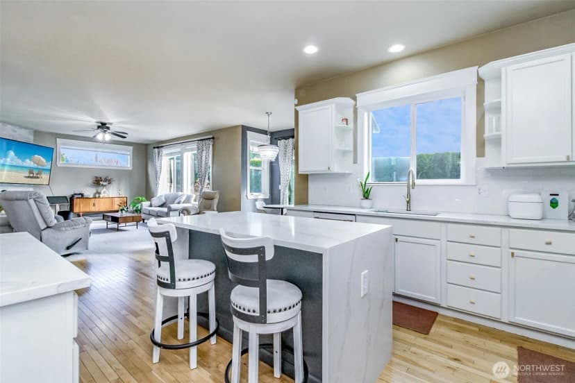 Property photo for 15120 Daffodil Street Ct E, Sumner photo 11