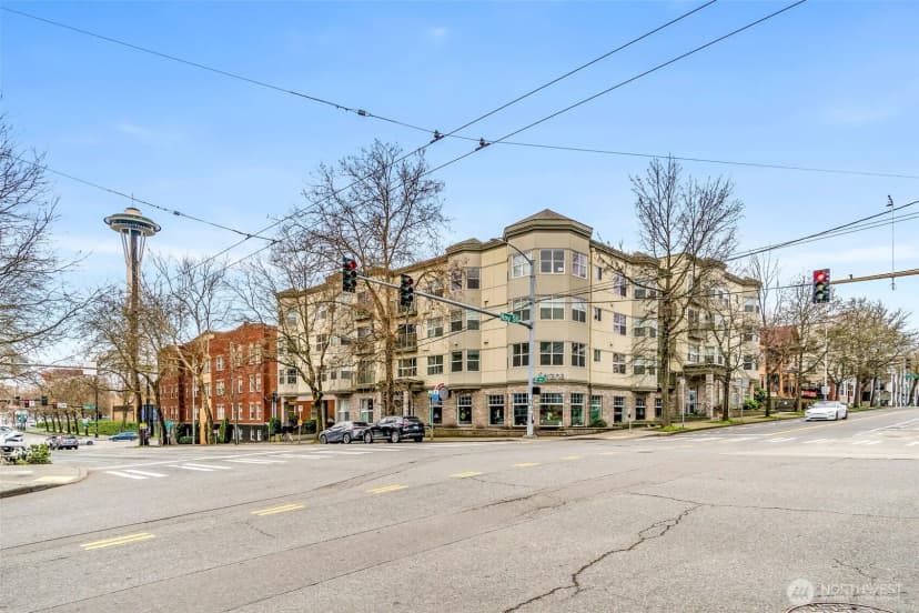 Property photo for 621 5th Avenue N #403, Seattle photo 31