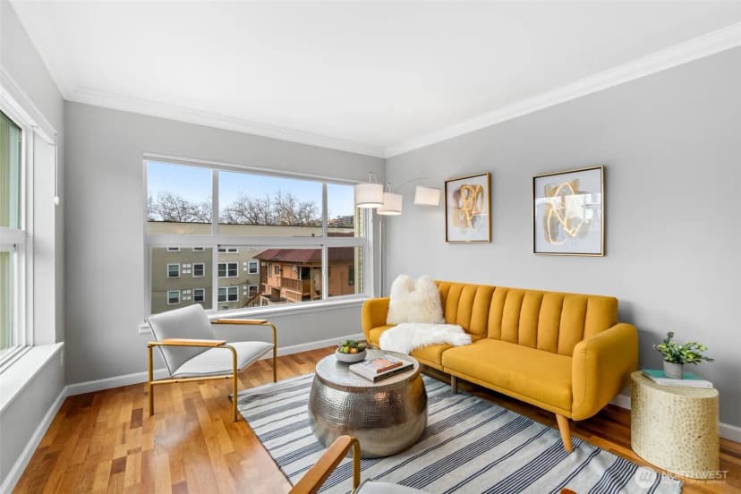 Property photo for 621 5th Avenue N #403, Seattle photo 3