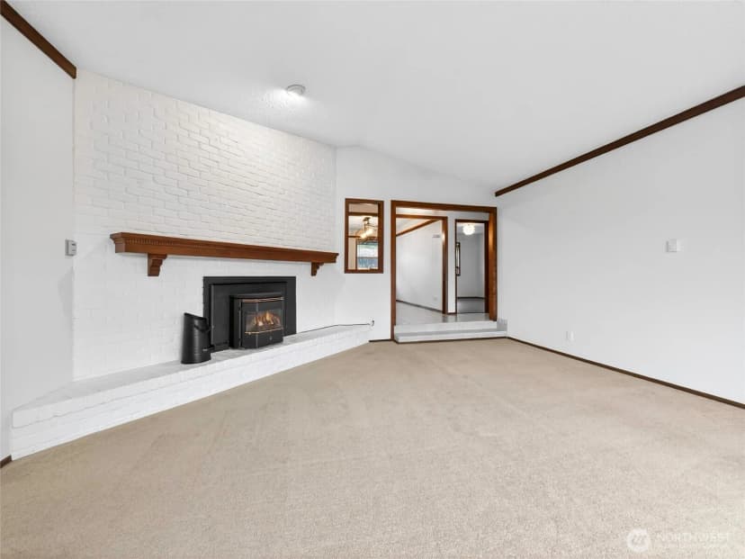 Property photo for 1507 Ocean Beach Boulevard S, Long Beach photo 26