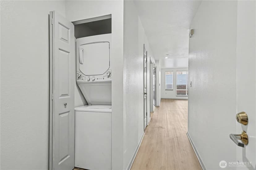Property photo for 3028 Western Avenue #214, Seattle photo 16