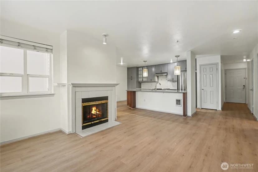 Property photo for 3028 Western Avenue #214, Seattle photo 7