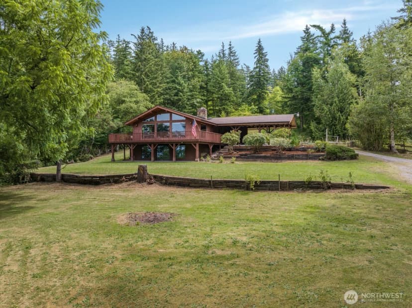 Property photo for 8388 N Pass Road, Sumas