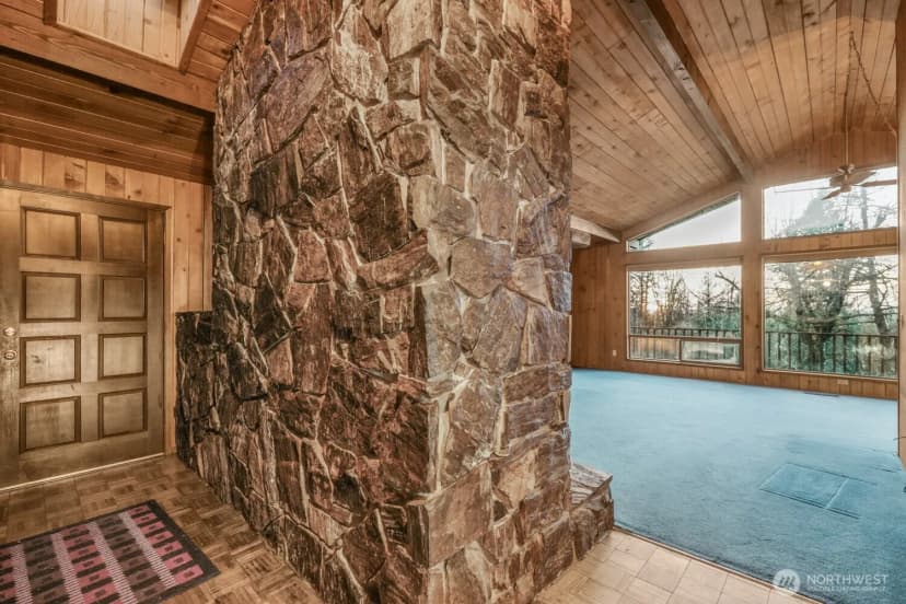 Property photo for 8388 N Pass Road, Sumas photo 3
