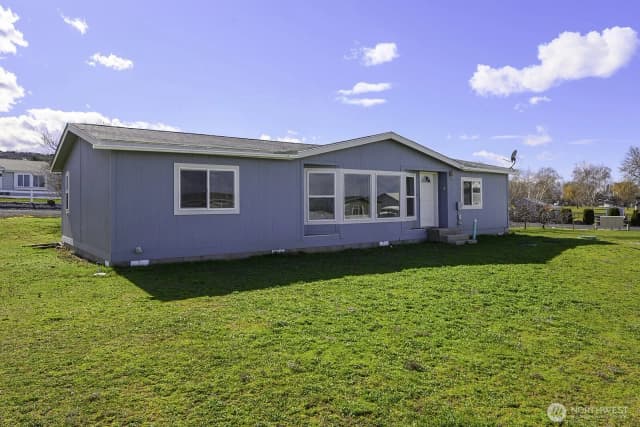 Property photo for 7160 Se Bayview Avenue, Othello photo 2