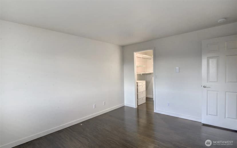 Property photo for 15214 Ne 8th Street #g18, Bellevue photo 18