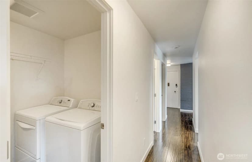 Property photo for 15214 Ne 8th Street #g18, Bellevue photo 20