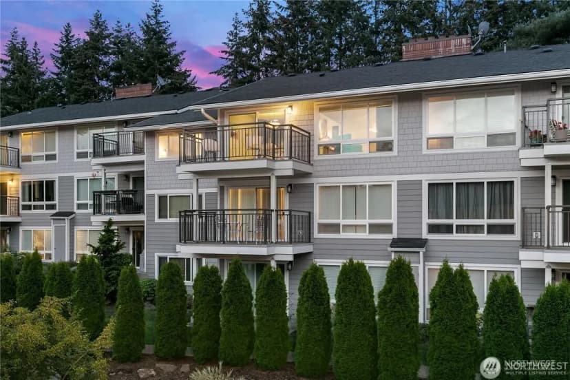 Property photo for 15214 Ne 8th Street #g18, Bellevue photo 28