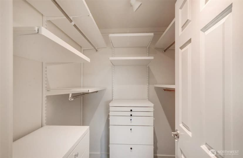 Property photo for 15214 Ne 8th Street #g18, Bellevue photo 14