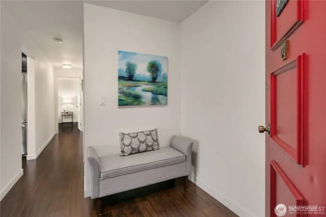 Property photo for 15214 Ne 8th Street #g18, Bellevue photo 4