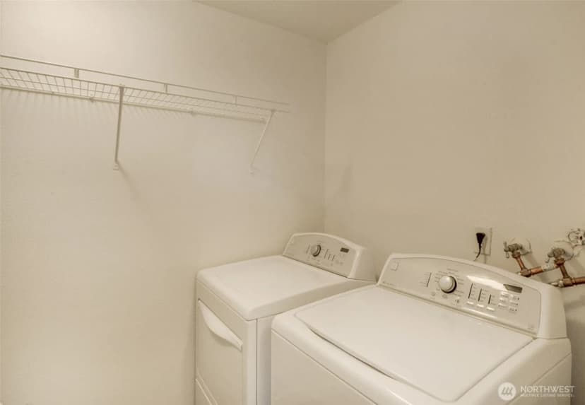 Property photo for 15214 Ne 8th Street #g18, Bellevue photo 19