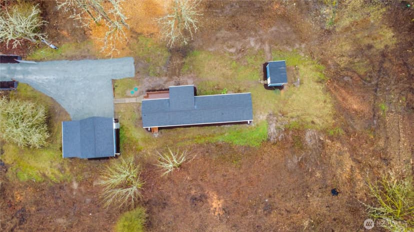 Property photo for 21215 Orting Kapowsin Hwy E, Graham photo 25