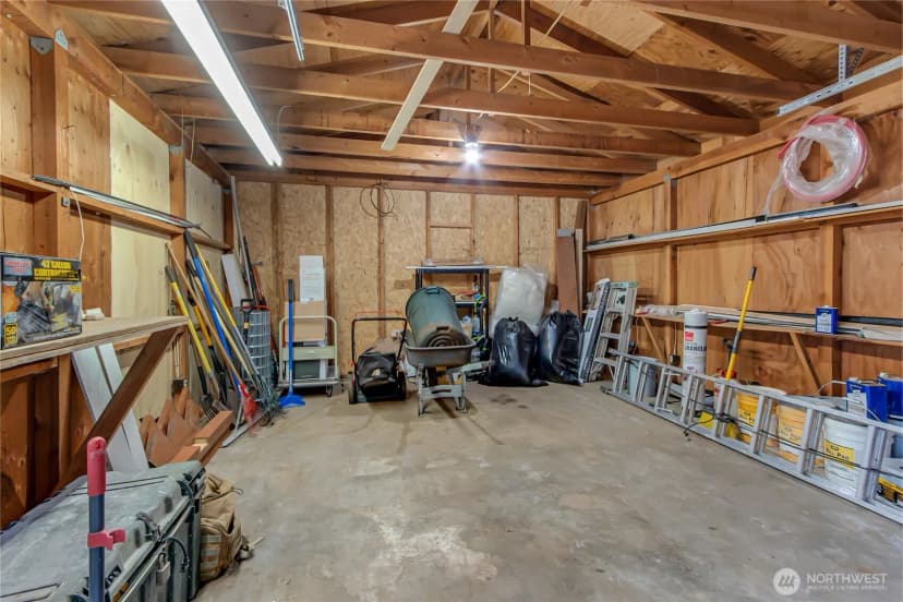 Property photo for 21215 Orting Kapowsin Hwy E, Graham photo 24