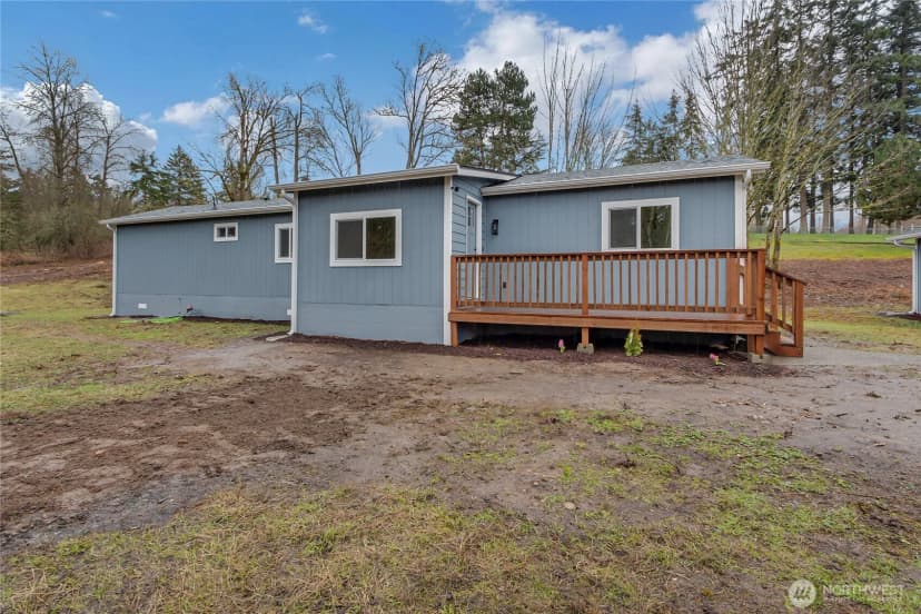 Property photo for 21215 Orting Kapowsin Hwy E, Graham photo 3