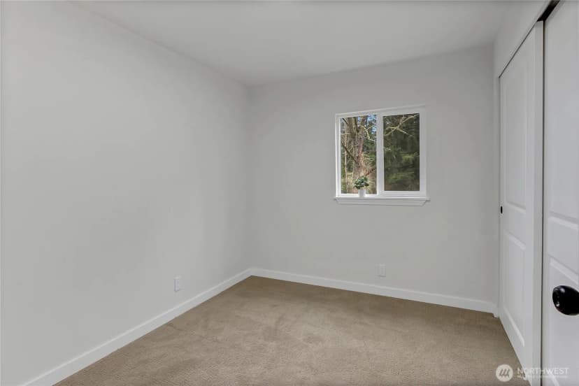 Property photo for 21215 Orting Kapowsin Hwy E, Graham photo 19