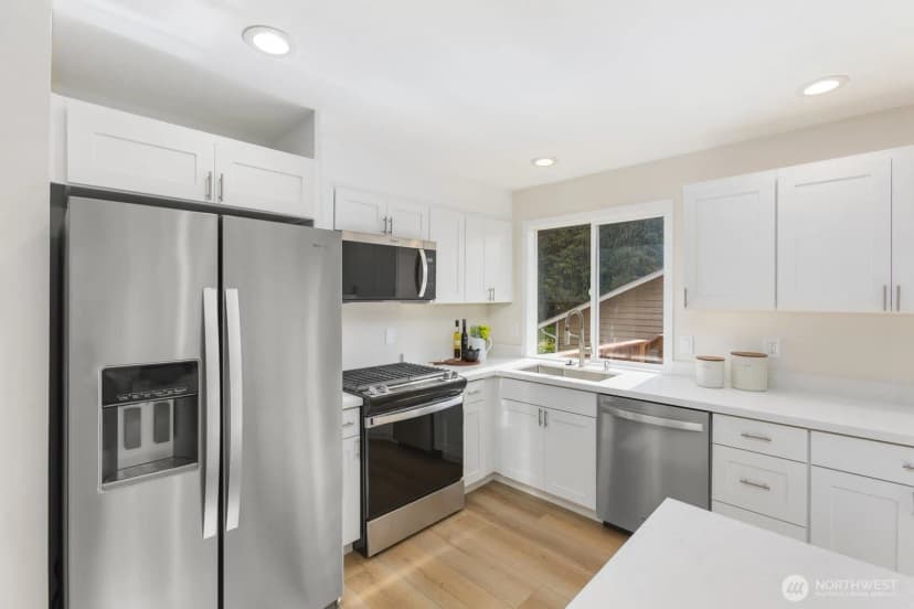 Property photo for 12103 Se 70th Street, Newcastle photo 11