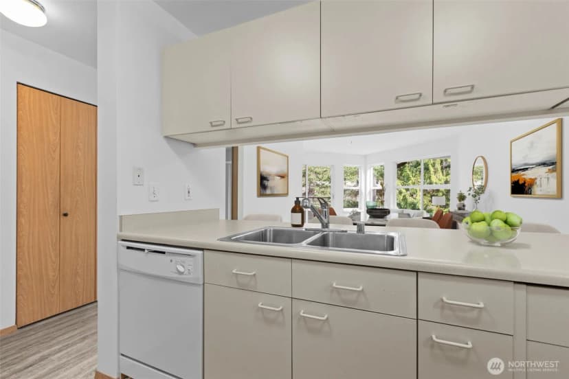 Property photo for 1822 152nd Avenue Ne #e-308, Bellevue photo 13