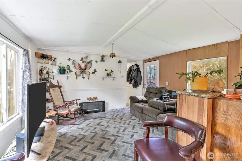 Property photo for 7629 N Old Pacific Highway, Castle Rock photo 8