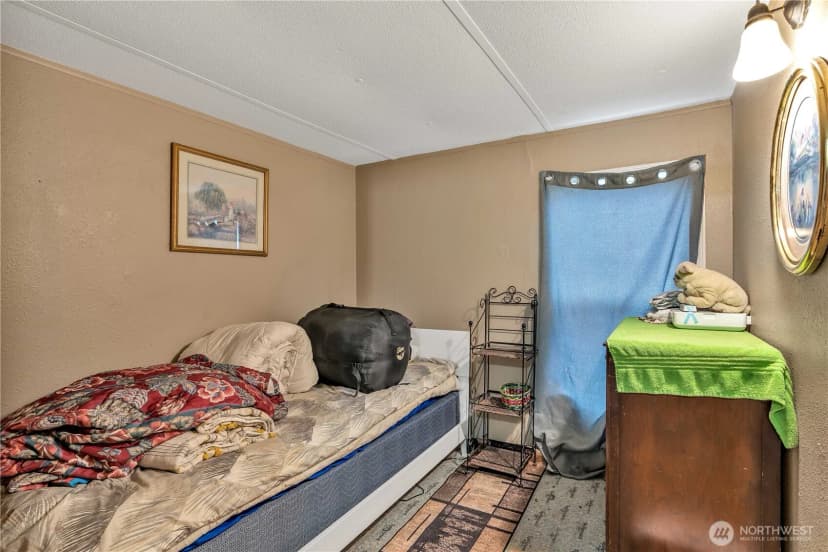 Property photo for 7629 N Old Pacific Highway, Castle Rock photo 15