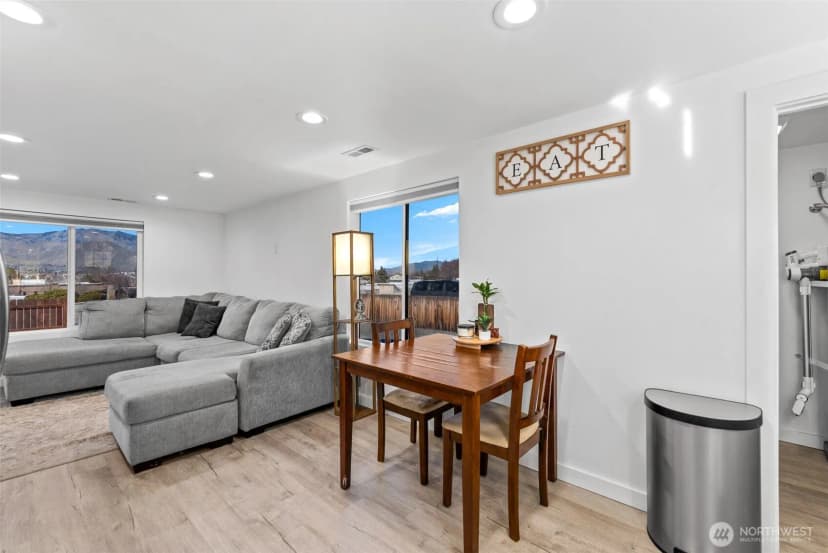 Property photo for 325 Eastmont Ave, East Wenatchee photo 9