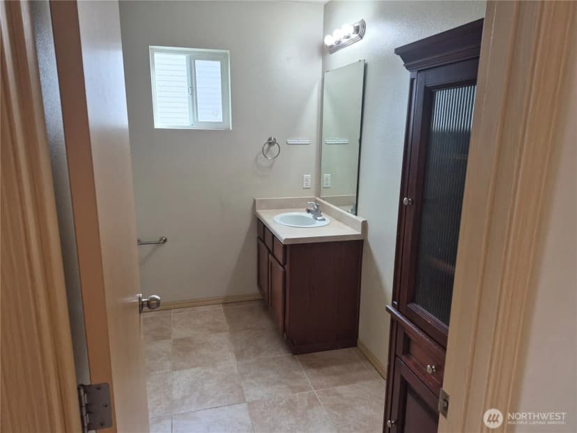 Property photo for 1725 E 41st, Tacoma photo 14