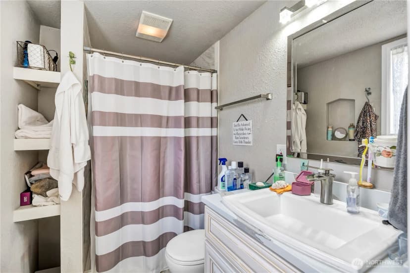 Property photo for 2907 Columbia Heights Road, Longview photo 14