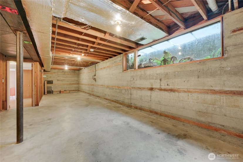 Property photo for 12895 Shorecrest Drive Sw, Seattle photo 32