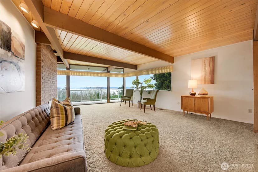 Property photo for 12895 Shorecrest Drive Sw, Seattle photo 5