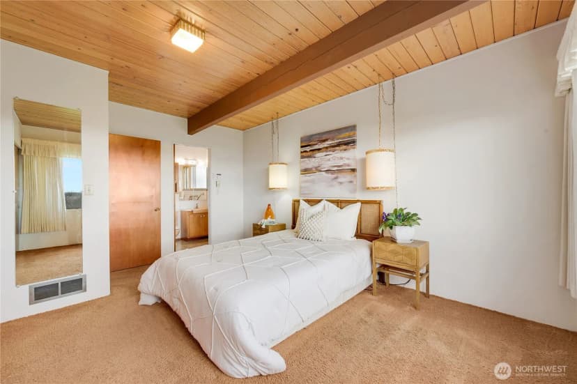 Property photo for 12895 Shorecrest Drive Sw, Seattle photo 21