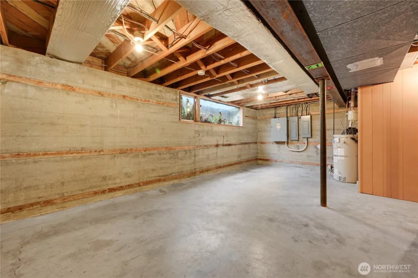 Property photo for 12895 Shorecrest Drive Sw, Seattle photo 31