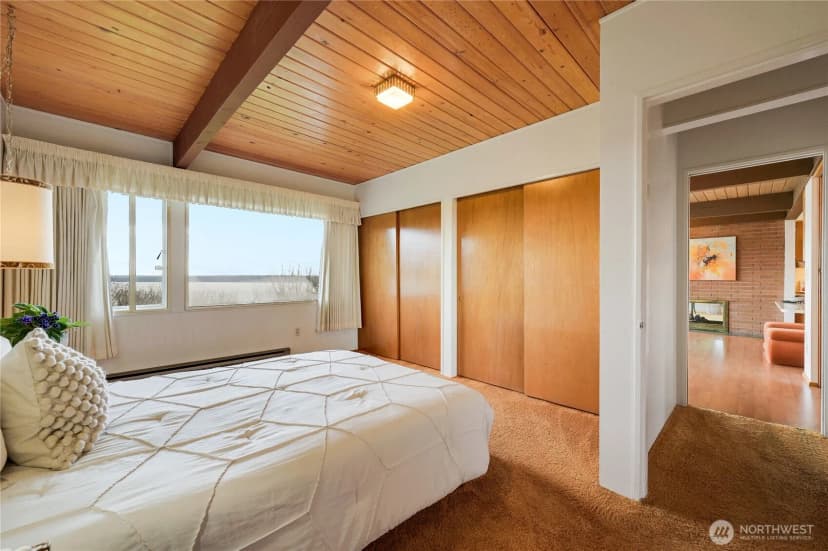 Property photo for 12895 Shorecrest Drive Sw, Seattle photo 20